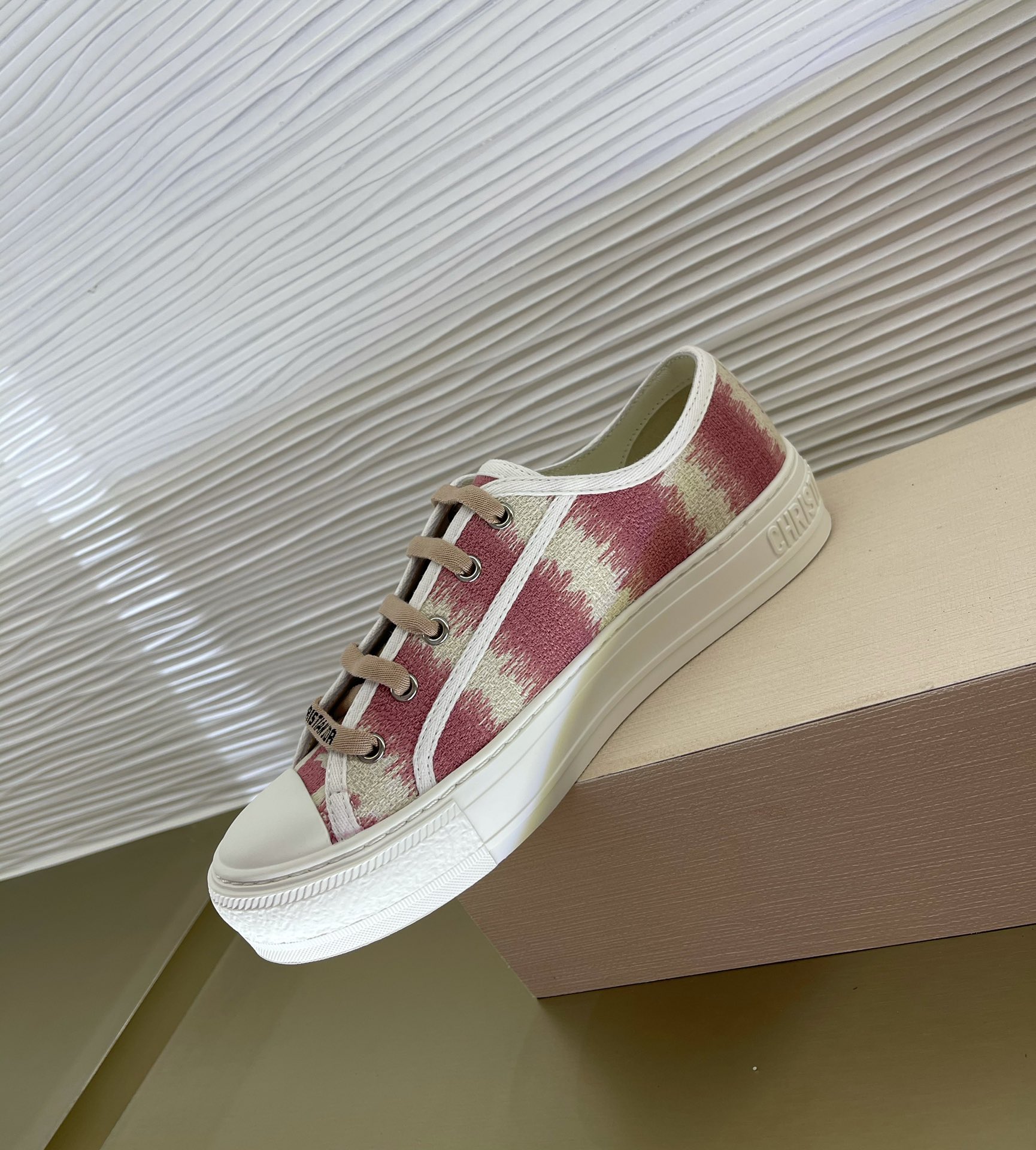 D*or sneakers